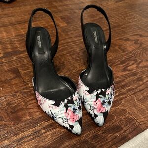 White House black market floral sling backs size 9 1/2